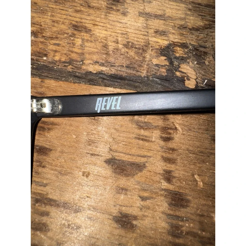 Revel port black